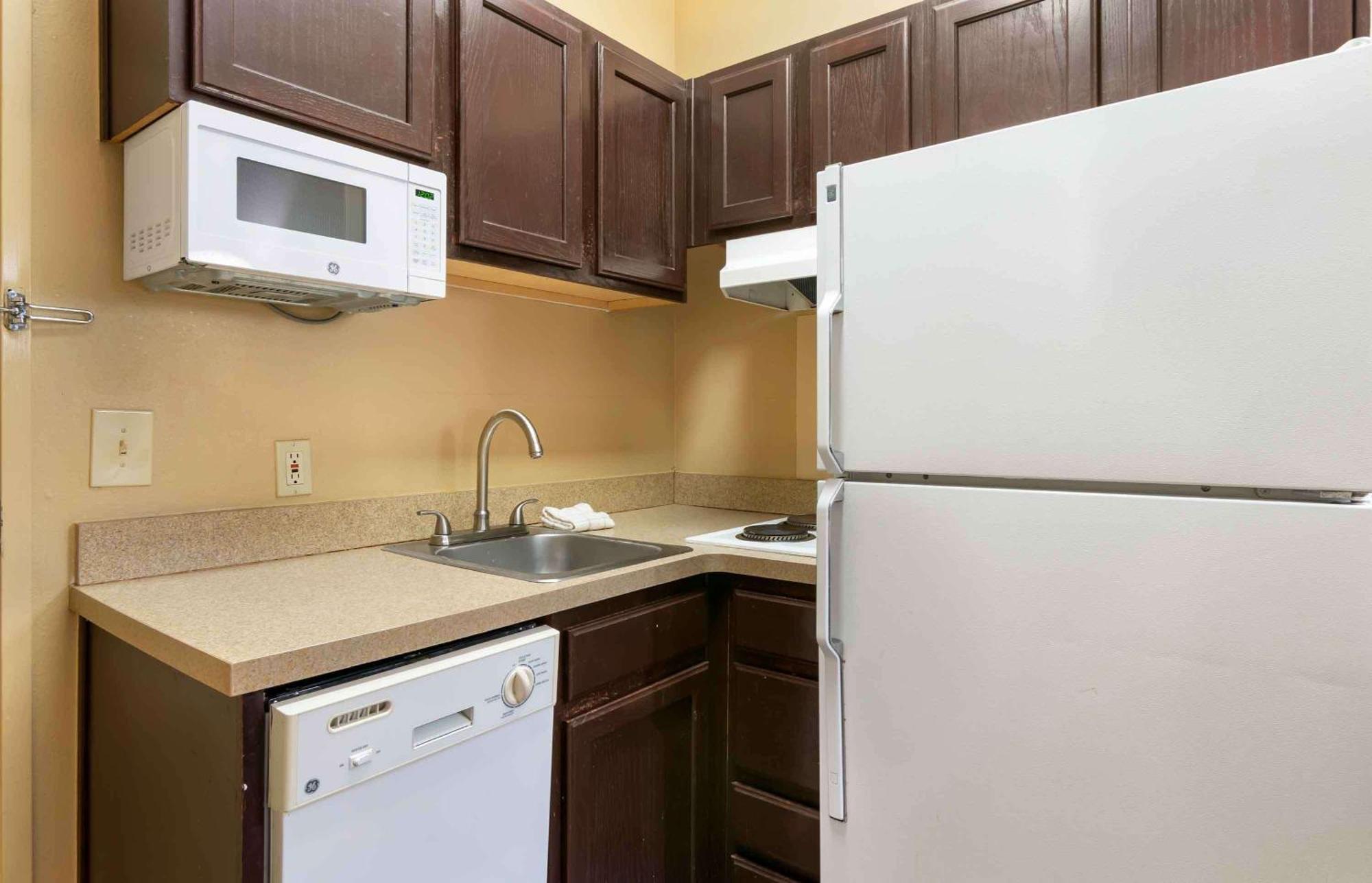 Extended Stay America Suites - Kansas City - Overland Park - Metcalf Ave מראה חיצוני תמונה