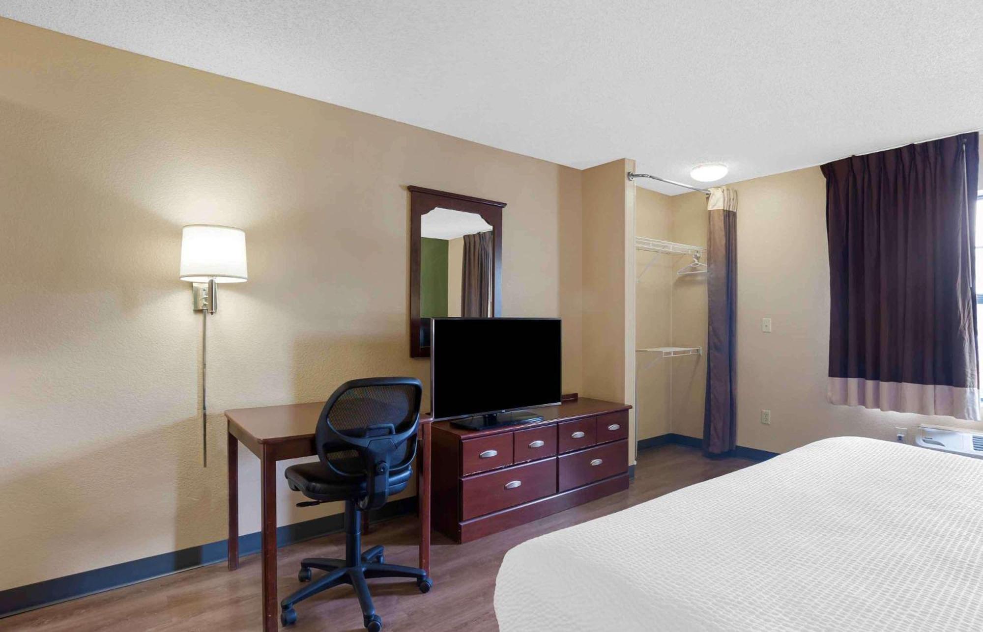 Extended Stay America Suites - Kansas City - Overland Park - Metcalf Ave מראה חיצוני תמונה