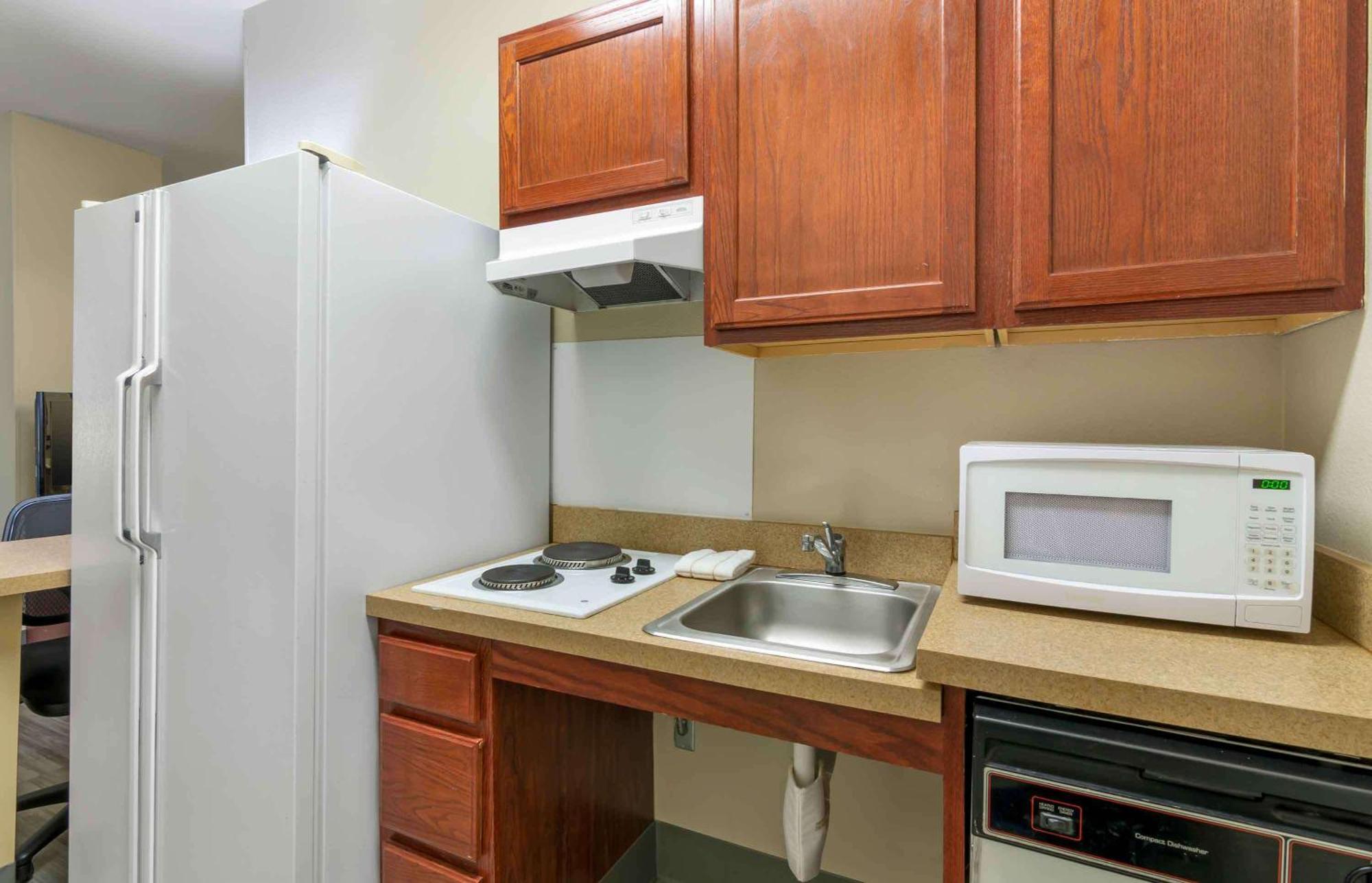 Extended Stay America Suites - Kansas City - Overland Park - Metcalf Ave מראה חיצוני תמונה